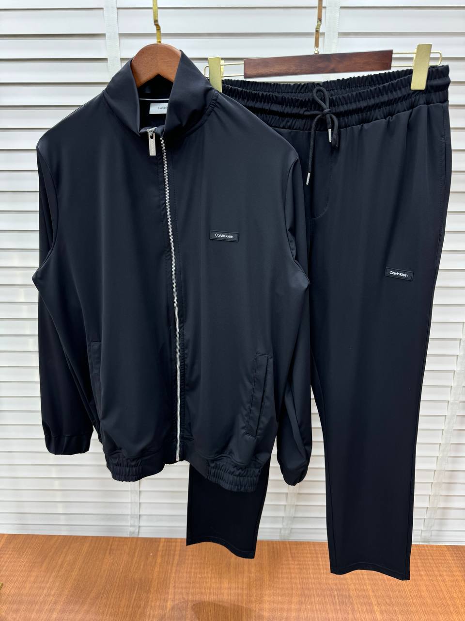 Męski Dres Calvin Klein Style Czarny – Lekka Bluza na Zamek + Spodnie