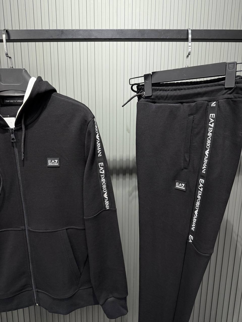 EA7 Emporio Armani Męski Dres – Czarny, Bluza z Kapturem + Spodnie