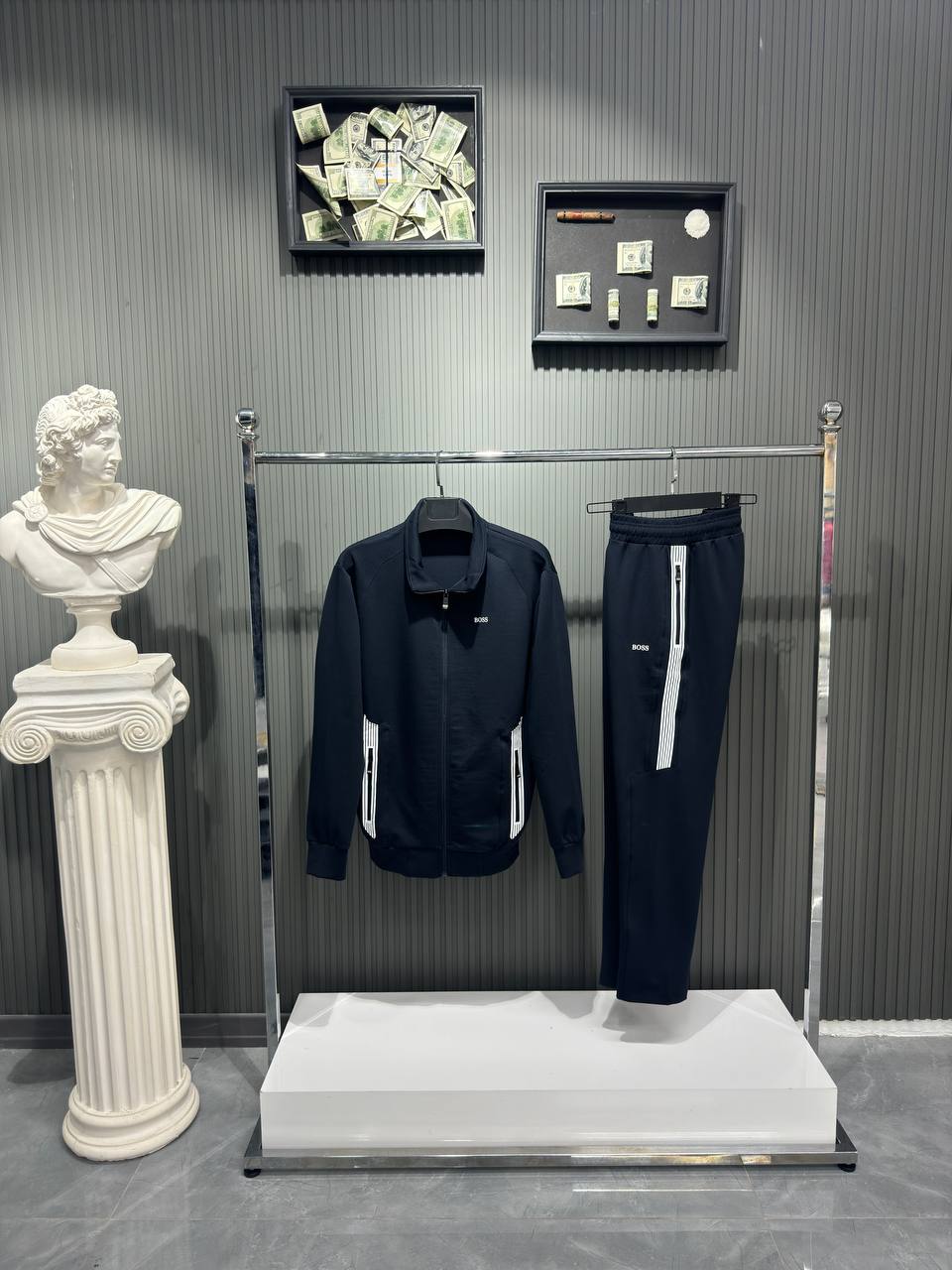 Męski Dres BOSS Style Granatowy – Bluza na Zamek + Spodnie